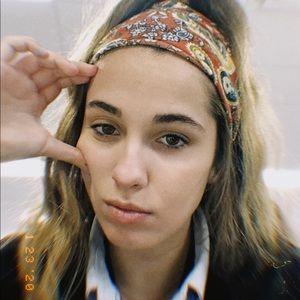 Meet your Posher, Demetra